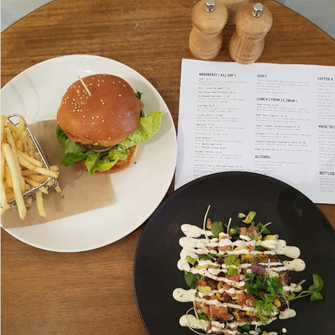 OneThirtyTwo - Accommodation QLD 0