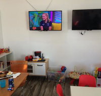 Tommy  Me - Accommodation QLD