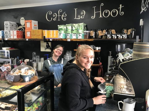 Cafe La Hoot - Accommodation QLD 0