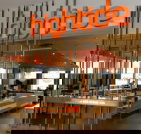 Hightide Lounge - Accommodation QLD