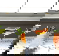 Vernon's Bar - Accommodation QLD