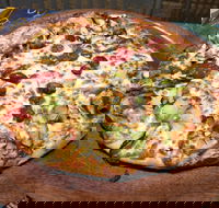 Bella's Pizza House - Accommodation QLD
