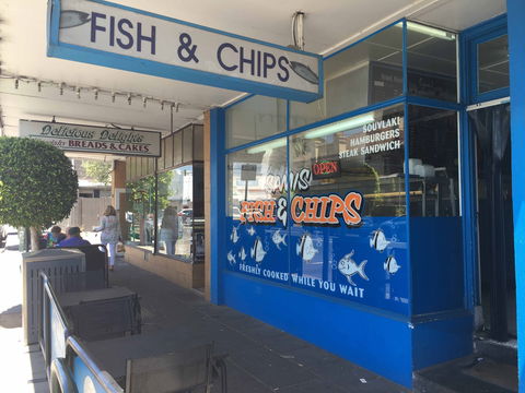 Sami's Fish & Chips - Accommodation QLD 0