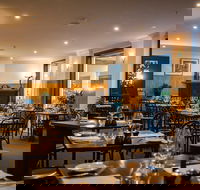 Deco Wine Bar and Restaurant - Accommodation QLD