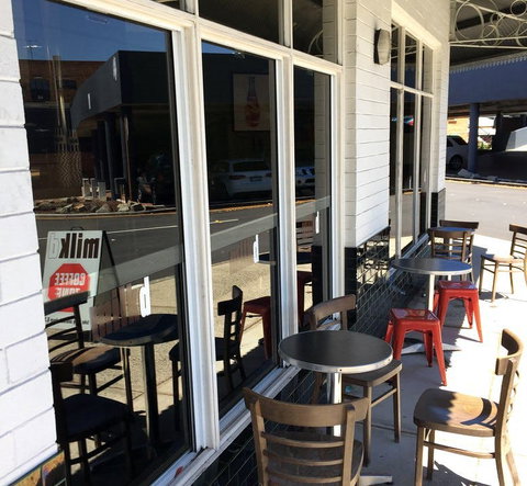 Roaring Grill - Accommodation QLD 0