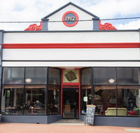 The Red Velvet Lounge - Accommodation QLD