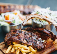 Ribs and Burgers - Accommodation QLD