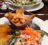 Three Little Pigs Tavern - Accommodation QLD