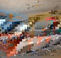 Golden Ponds Bar Restaurant  Function Centre - Accommodation QLD