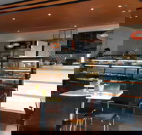 Midland Patisserie - Accommodation QLD