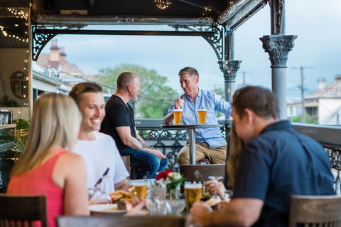Commercial Hotel Morpeth - Accommodation QLD 1