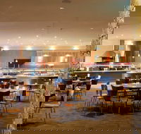 Sanctuary Lakes Hotel - Accommodation QLD