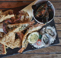 The Lucky Shag Waterfront Bar - Accommodation QLD