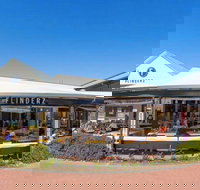 Flinderz Cafe - Accommodation QLD