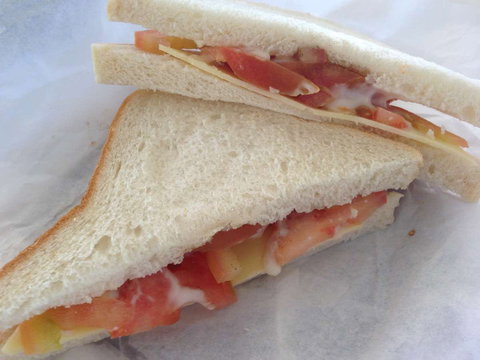 Luna Bakery - Accommodation QLD 0