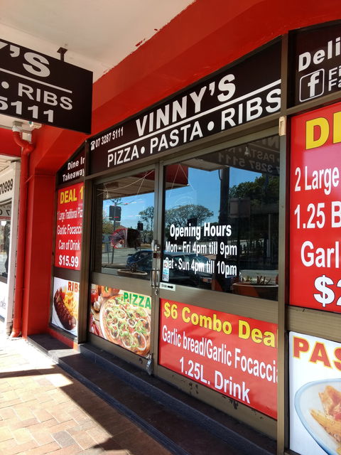 Vinny's - Accommodation QLD 0
