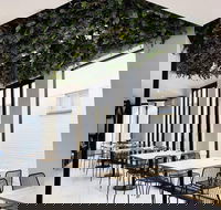 St Charly - Accommodation QLD