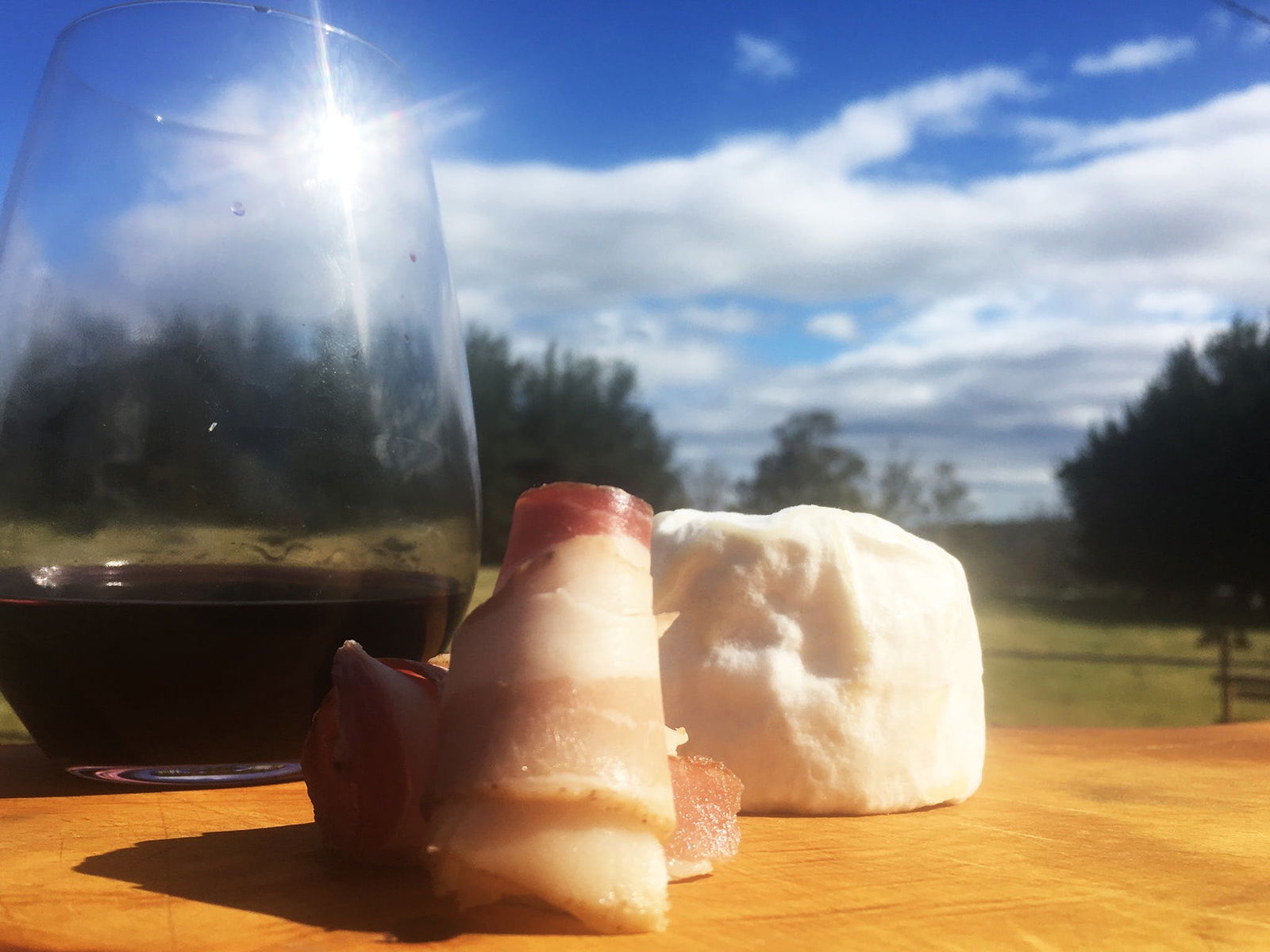 Wyena TAS Accommodation QLD