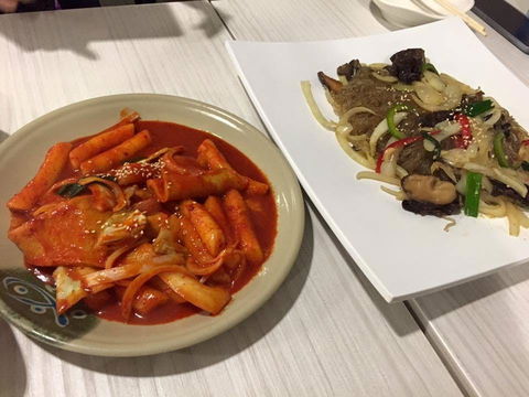 ICG - Incredible Chicken - Accommodation QLD 0