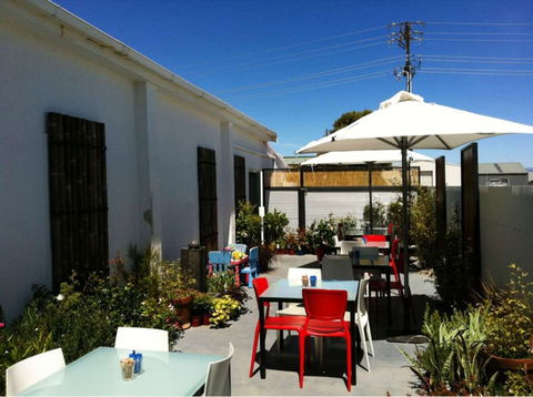 Mahalia Coffee House - Accommodation QLD 0