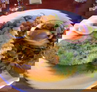 Topolinis Caffe - Accommodation QLD