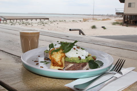 North Beach Kitchen - Accommodation QLD 2