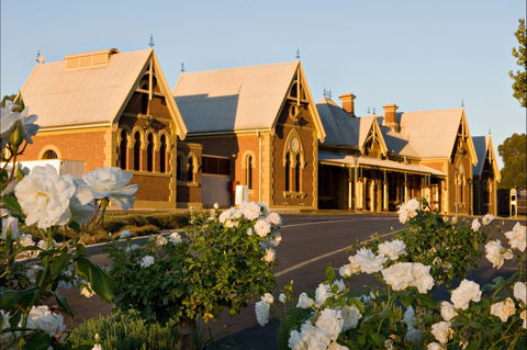 Hilltops Region Wine Cellar - Accommodation QLD 1