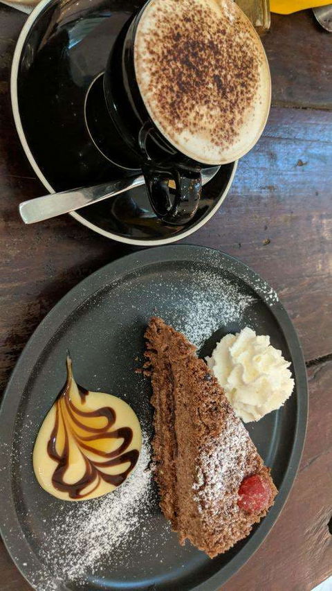 Iconic Cafe - Accommodation QLD 0