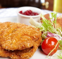 Emu Sports Club Bistro - Accommodation QLD