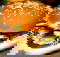 Ogalo - Engadine - Accommodation QLD