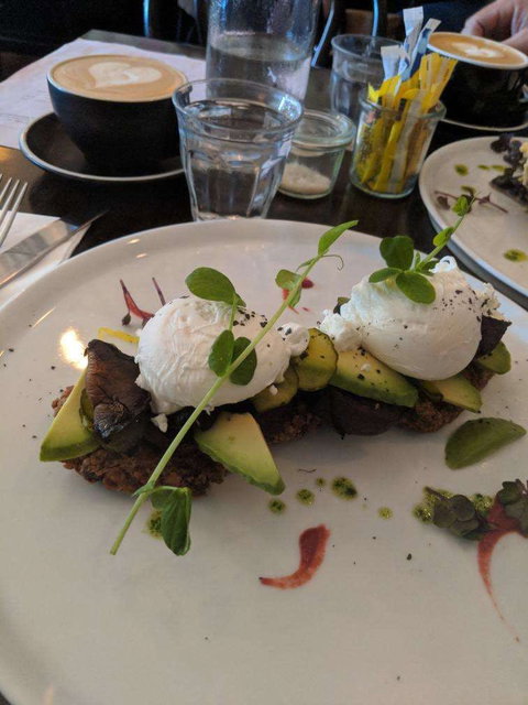 Indulge - Accommodation QLD 0