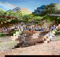 Murray Street Vineyards - Accommodation QLD