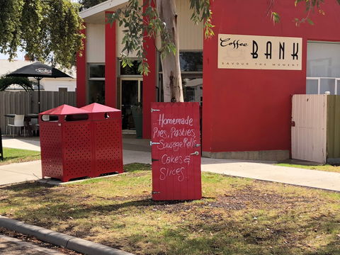 The Coffee Bank - Accommodation QLD 0