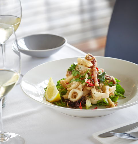 Eat At Whalers - Accommodation QLD 2