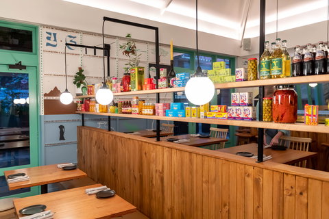 Yiasou George - Accommodation QLD 0