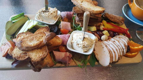 Holy Smoke Gourmet Food Shop - Accommodation QLD 0
