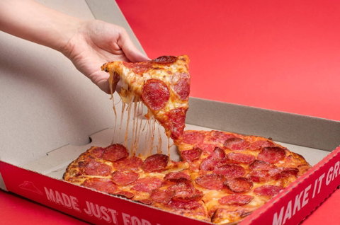 Pizza Hut - Accommodation QLD 0