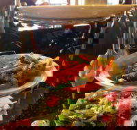 Clarendon Tavern - Accommodation QLD