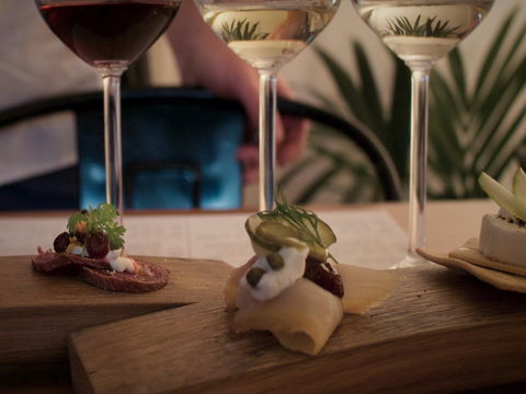 Banter Wine Co - Accommodation QLD 2