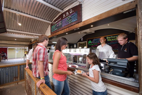 Pioneer BBQ And Bar - Accommodation QLD 1