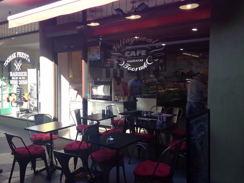 Villagewalk Cafe - Accommodation QLD 0