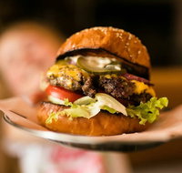 Slider Diner - Accommodation QLD