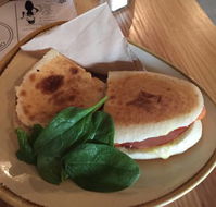 Alexander's Cafe - Accommodation QLD