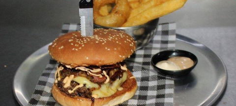 Magnums Bistro - Accommodation QLD 3