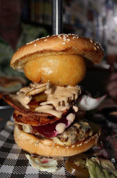 Magnums Bistro - Accommodation QLD 5