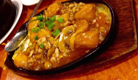 Chins Noodle House - Accommodation QLD 0