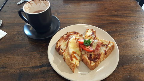 Grindstone Coffee House - Accommodation QLD 0