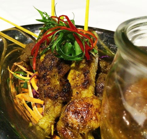 AV8 Sports Bar - Accommodation QLD 0