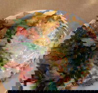 Waterview Pizza - Accommodation QLD