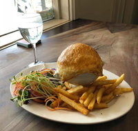 Bowning Hotel Dining - Accommodation QLD